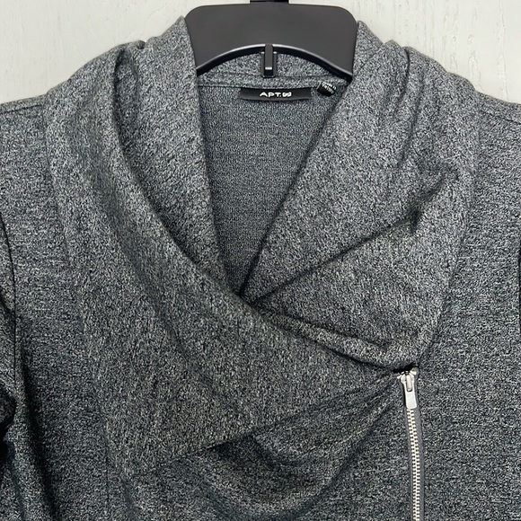 Zip up sweater, size XS, charcoal grey - Picture 2 of 7
